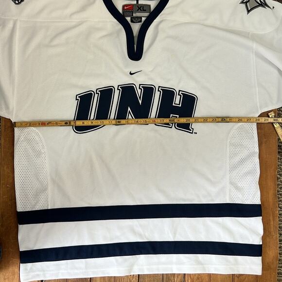 University of New Hampshire, official hockey shirt NWT new  by Nike size xl - Picture 4 of 8